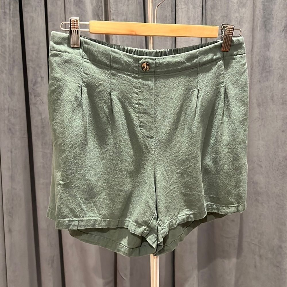 Vera Moda pull on shorts